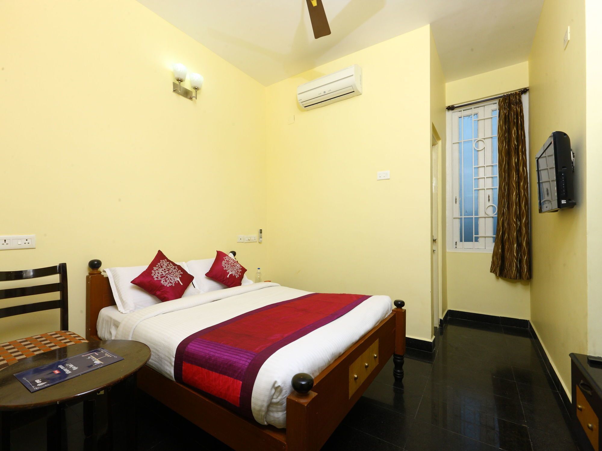 Oyo 10630 Hotel Nano Turf Madurai Dış mekan fotoğraf