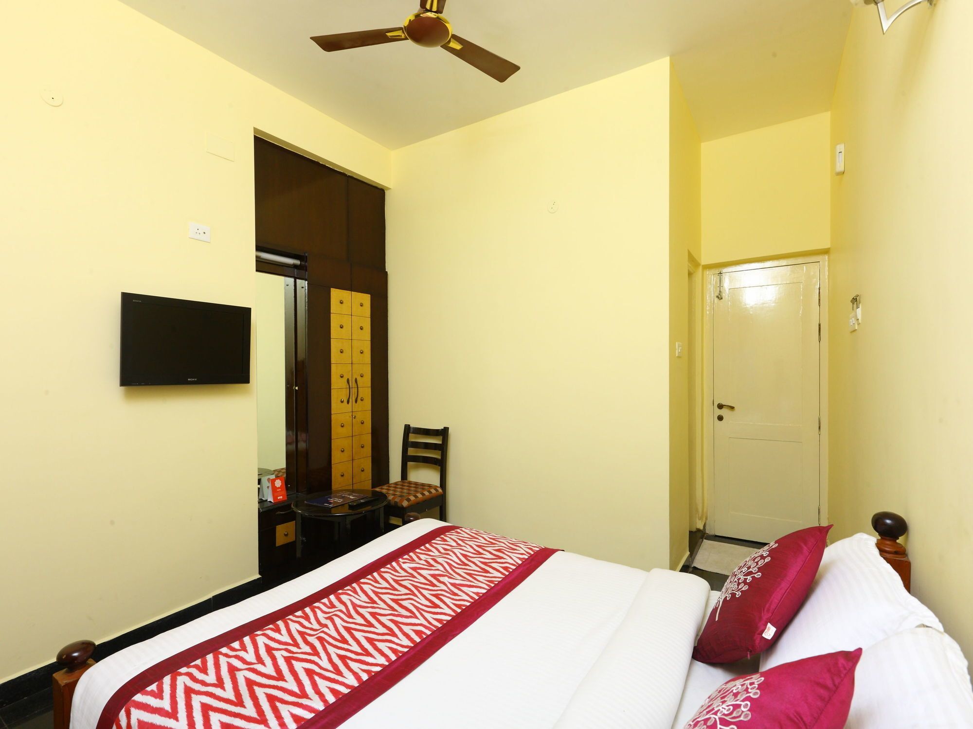 Oyo 10630 Hotel Nano Turf Madurai Dış mekan fotoğraf